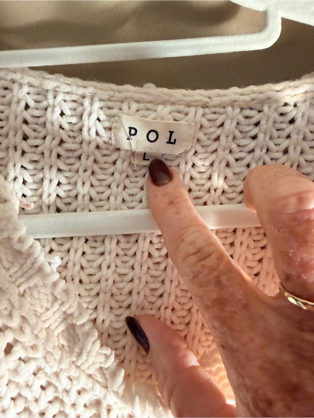 POL Colorblock Hooded Chunky Knit Sweater in Cream and Dusty Pink - Picture 4 of 4